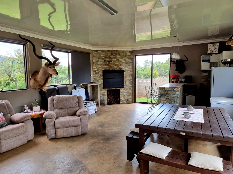 4 Bedroom Property for Sale in Mooinooi North West